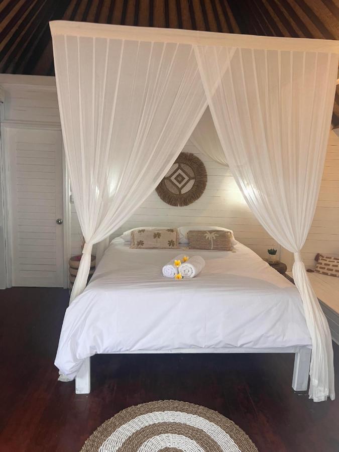 Mista Ceningan'S Beach Bungalows Previously The Kubu 221 Lembongan Exterior foto